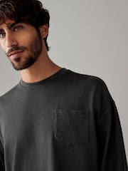 Gris de charbon de bois - Long Sleeve Garment Dye Heavyweight 100% Cotton T-Shirt - Image 4 of 7