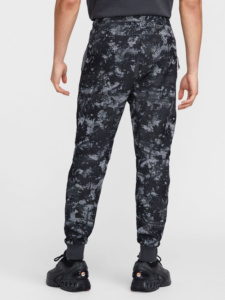 Nike Smoke Grey Tech Fleece Camo Joggers - Image 2 of 9