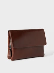 Brązowy - Osprey London The Saddle Leather Tech Pouch - Image 3 of 6