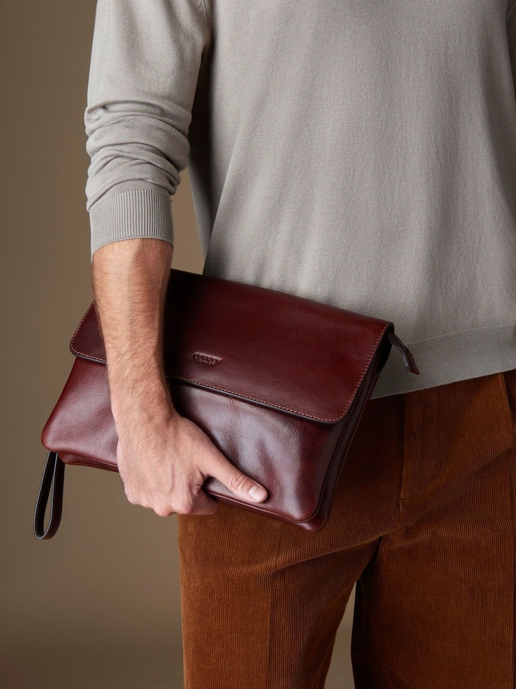 Brązowy - Osprey London The Saddle Leather Tech Pouch - Image 6 of 6