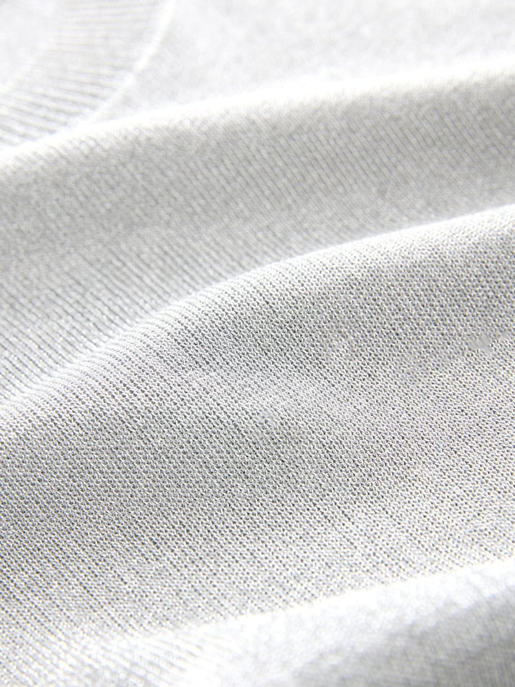 Silber - Ärmelloses, glitzerndes Strick-Tanktop - Bild 7 von 7 Silber - Ärmelloses, glitzerndes Strick-Tanktop - Bild 7 von 7