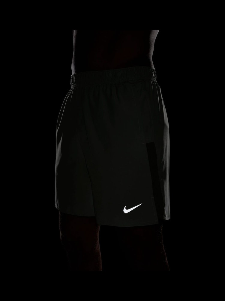 Nike Green 7 Inch Dri-FIT Challenger 9 inch Unlined Running Shorts - Image 5 of 5