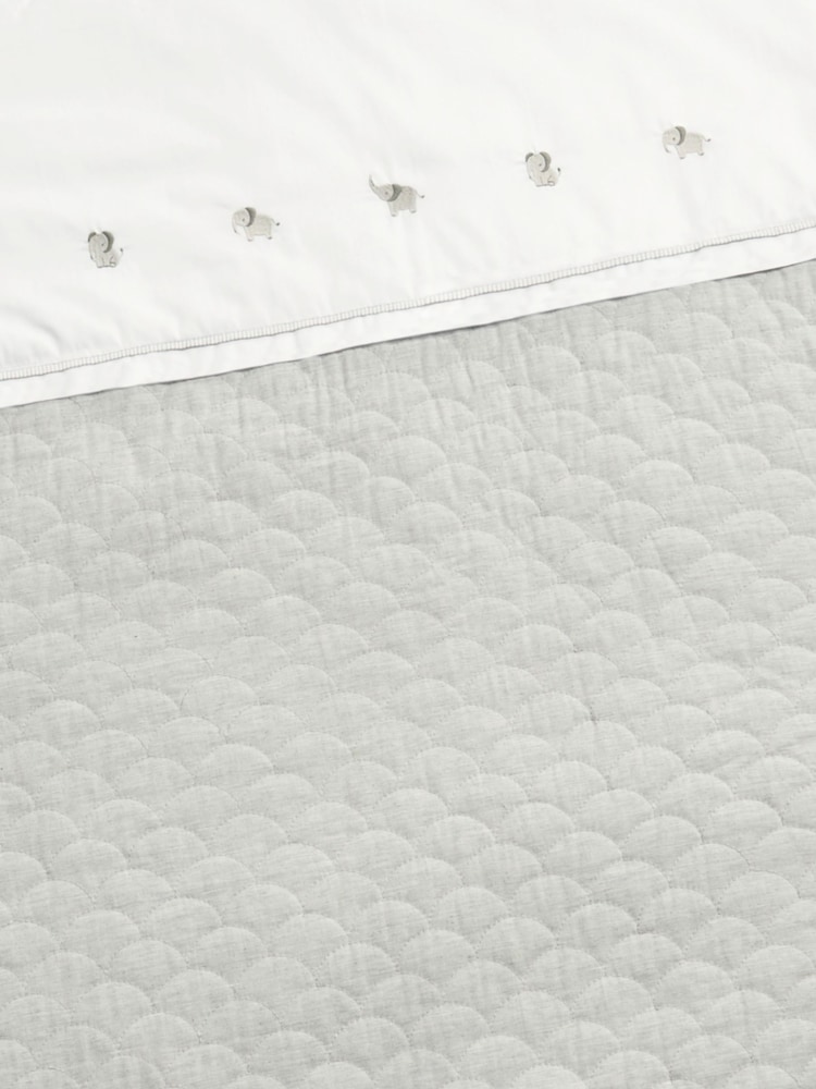 Mamas & Papas Grey Welcome To The World Cot Bed Quilt - Image 6 of 6
