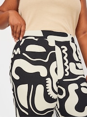 Yours Curve Black Double Pleated Harem Trousers - Image 4 of 5