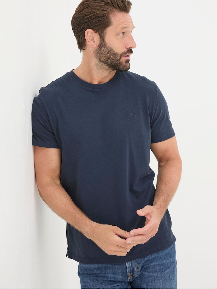 Mornarsko modra - FatFace 100% Cotton Crew T-Shirt - Slika 1 iz 5 Mornarsko modra - FatFace 100% Cotton Crew T-Shirt - Slika 1 iz 5