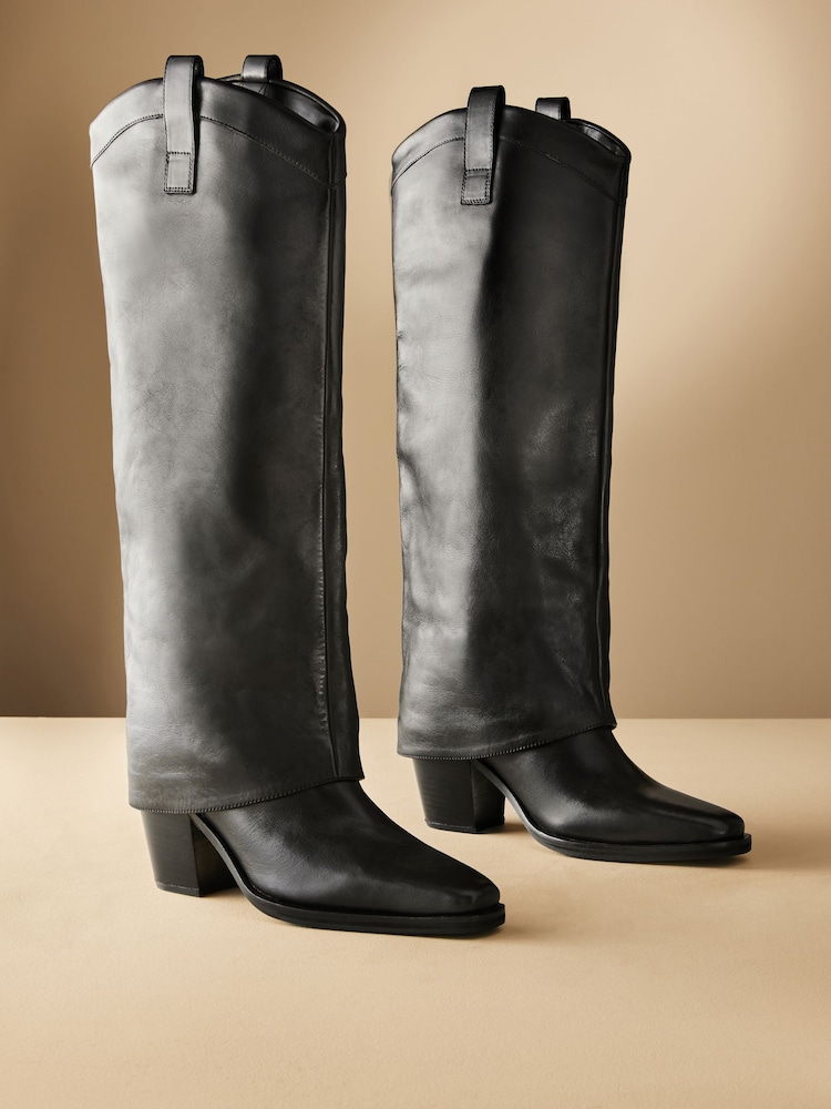 Schwarz - Kniehohe Boho-Stiefel mit Premium-Western-Gamaschen - Bild 1 von 5 Schwarz - Kniehohe Boho-Stiefel mit Premium-Western-Gamaschen - Bild 1 von 5