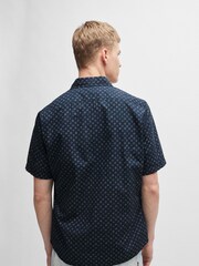 Синий - BOSS Regular Fit Short Sleeve 100% Cotton Printed Poplin Shirt - Изображение 2 из 6