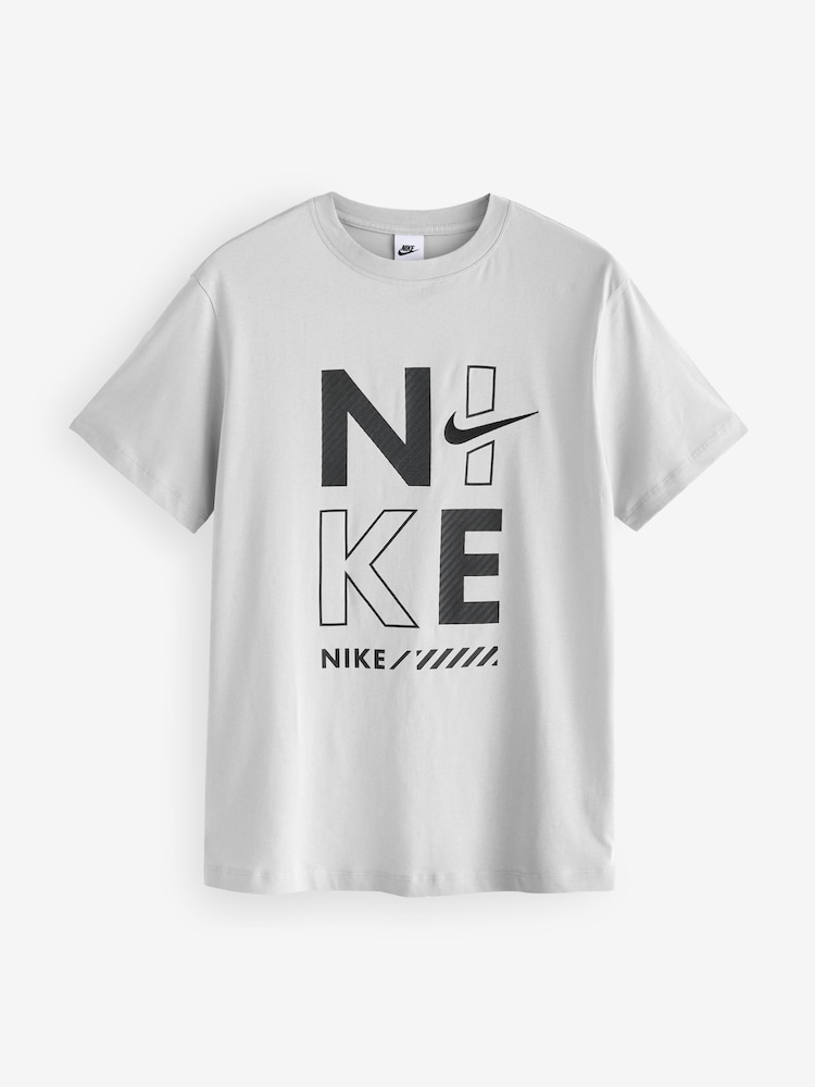 Nike Grey Short Sleeve 100% Cotton Boyfriend T-Shirt - Image 6 of 6 Nike Grey Short Sleeve 100% Cotton Boyfriend T-Shirt - Image 6 of 6