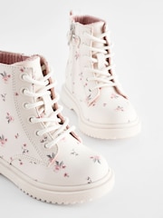 Neutral/Weiss - Stiefeletten mit Blumenmuster und Schnürung - Bild 5 von 6