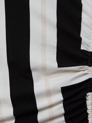 Reiss Black/White Serina Colourblock Ruched Bodycon Midi Dress - Image 5 of 5