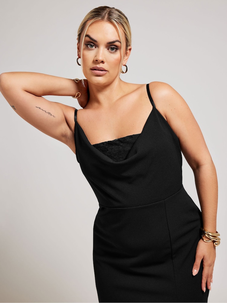 Yours Curve London Lace Cowl Neck Maxi Dress - Imagen 4 de 4 Yours Curve London Lace Cowl Neck Maxi Dress - Imagen 4 de 4