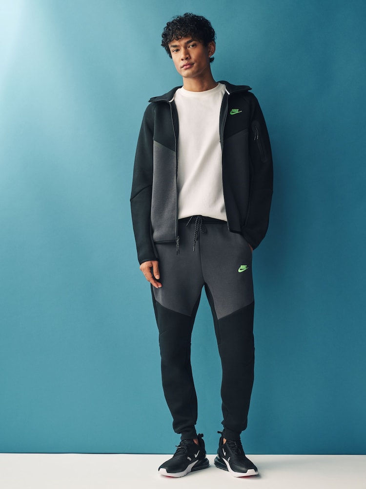 Nike Black/Green Tech Fleece Joggers - Image 2 of 7