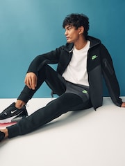 Nike Black/Green Tech Fleece Joggers - Image 4 of 7
