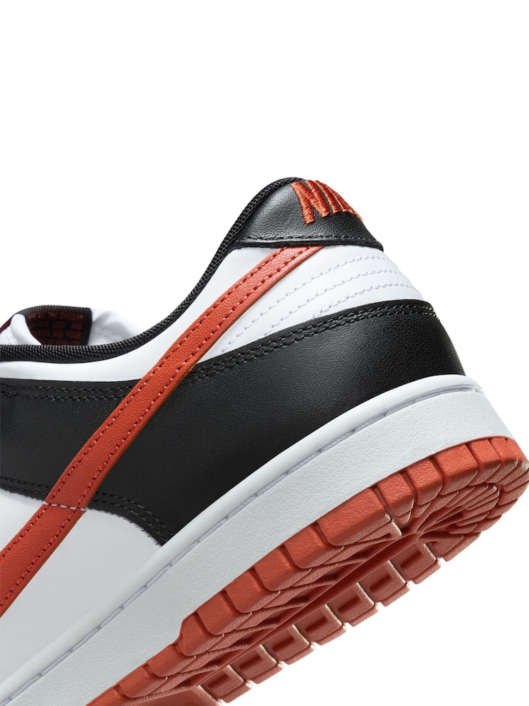Nike Black/Red Dunk Low Trainers - Image 9 of 9