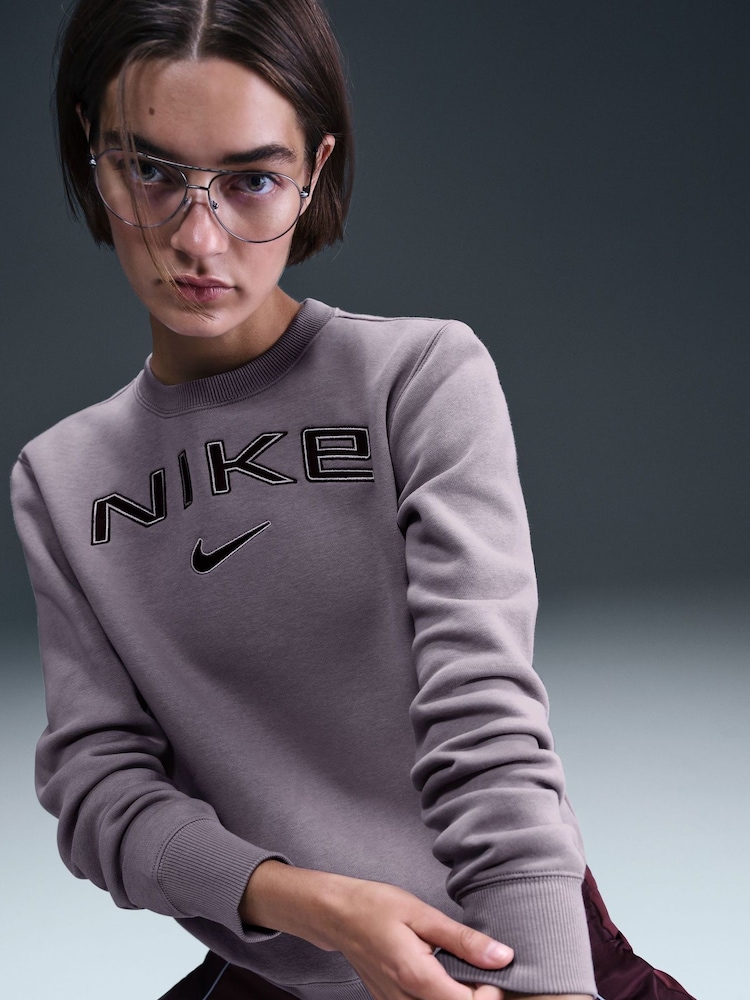 Nike Lilac Purple Phoenix Fleece Standard Varsity Logo Crew-Neck Sweatshirt - Image 5 of 5