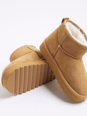 River Island Brown Girls Faux Fur Lined Boots - Image 3 of 4