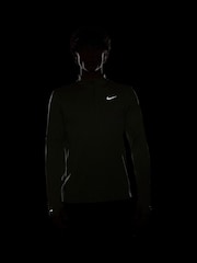 Nike Jade Horizon Repel Element Quarter Zip Running Top - Image 3 of 4