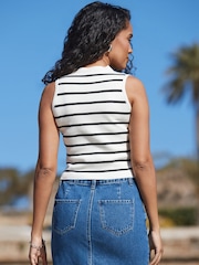 Sosandar White Stripe Knitted Waistcoat - Image 4 of 5