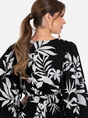 Lovedrobe Balloon Sleeve Peplum Hem Black Top - Image 4 of 5