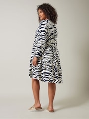 Evans Curve Tiered Zebra Print Dress - Bild 4 von 6
