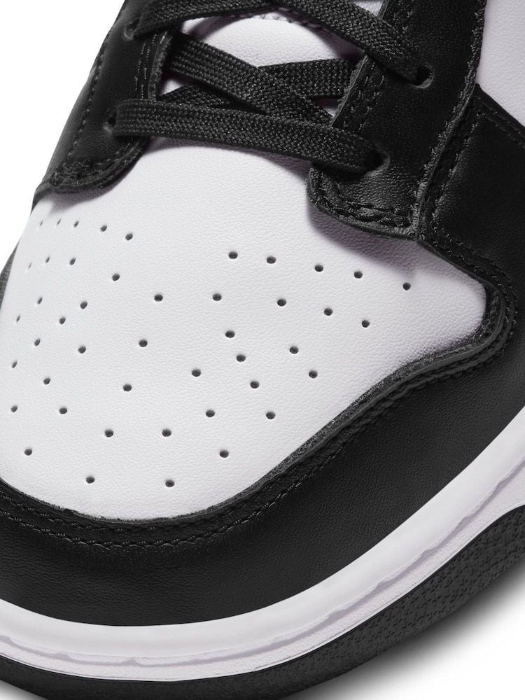 Nike Black/White Dunk Low Trainers - Image 10 of 10