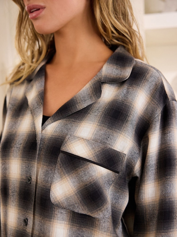 Schwarz/Weiß - Flannel Button 100% Cotton Through Pyjamas - Bild 5 von 5 Schwarz/Weiß - Flannel Button 100% Cotton Through Pyjamas - Bild 5 von 5