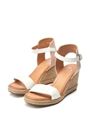 Nude - Sandalias de cuña con dos tiras y punta cuadrada Phyllis de Moda in Pelle - Imagen 2 de 4