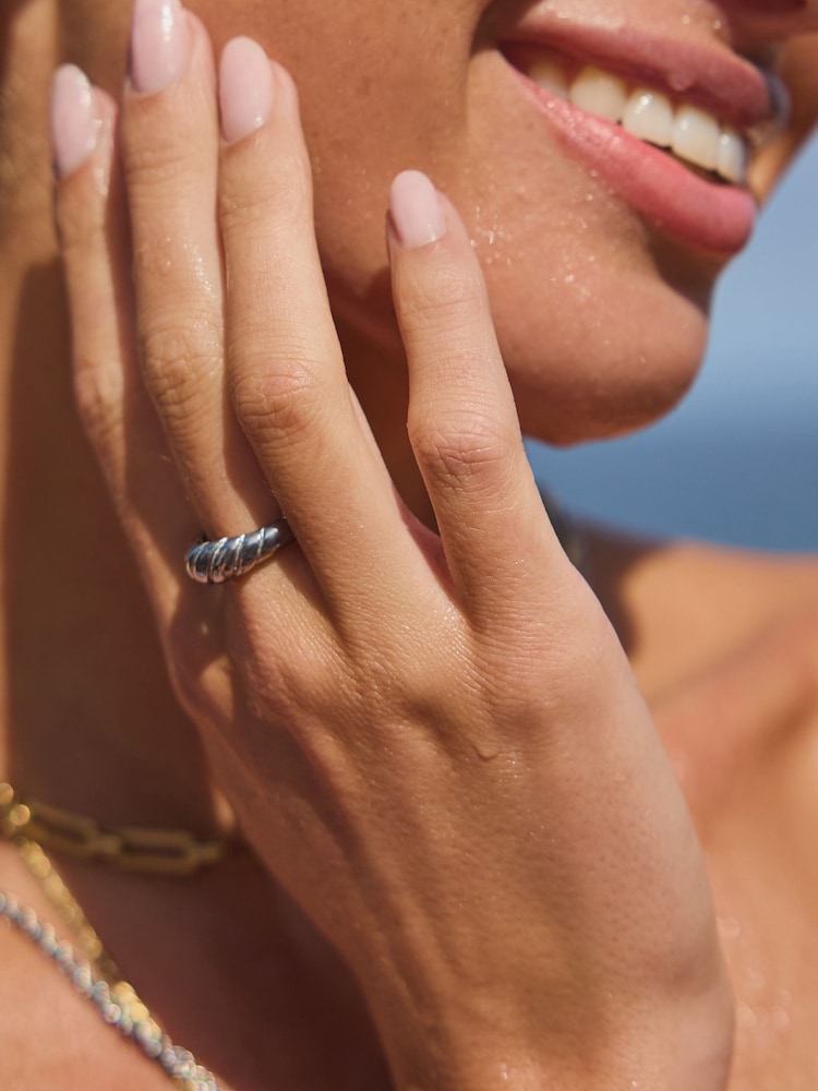 Silver Tone Stainless Steel Chunky Twist Ring - Image 2 of 8