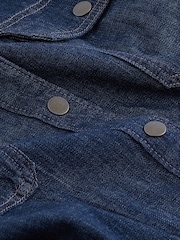 Rinse-Waschung, Blau - Übergroßes Denim-Hemd aus 100% Baumwolle mit Print - Bild 6 von 6
