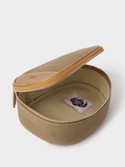 حقيبة جراب شاحن لون أخضر The Safari من Osprey London - Image 3 of 4