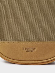حقيبة جراب شاحن لون أخضر The Safari من Osprey London - Image 4 of 4