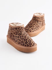 صورة حيوان - Flatform Mini Warm Lined Water Repellent Suede Pull-On Boots - صورة 4 من 8