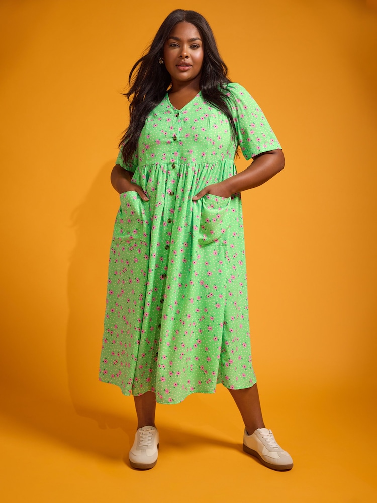 Yours Curve Green Daisy Print Smock Midaxi Dress - Image 1 of 5