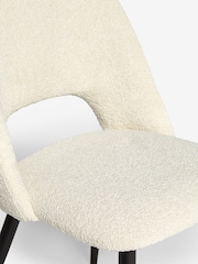 Set of 4 Casual Boucle Oyster Kelsey Extending Dining Table and Chair - Image 14 of 16