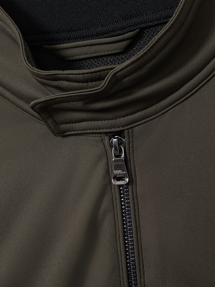 Oscar Jacobson Water Resistant Softshell Jacket - Image 2 of 5