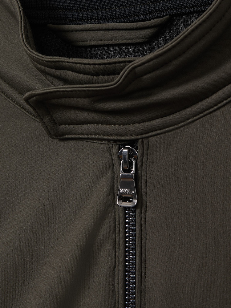 Oscar Jacobson Water Resistant Softshell Jacket - Image 5 of 5