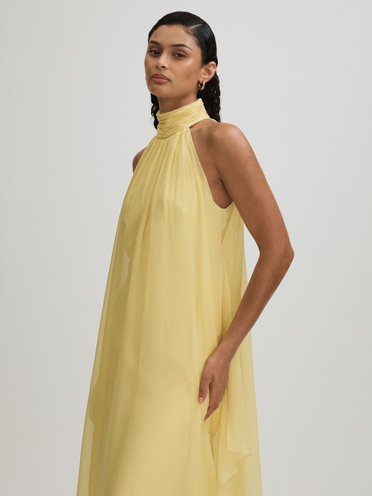 فستان ماكسي شيفون بكشكش قابل للإزالة من Halston - Image 3 of 6