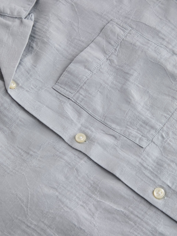 Gap Grey Jacquard Resort Shirt - Image 6 of 6 Gap Grey Jacquard Resort Shirt - Image 6 of 6