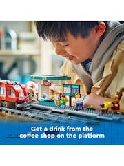 Lego City Downtown Tram and Station Toy Set 60423 - Imagen 5 de 8