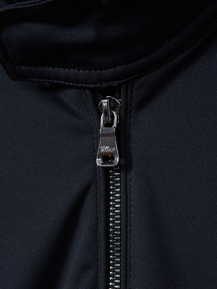 Oscar Jacobson Water Resistant Softshell Jacket - Image 5 of 5