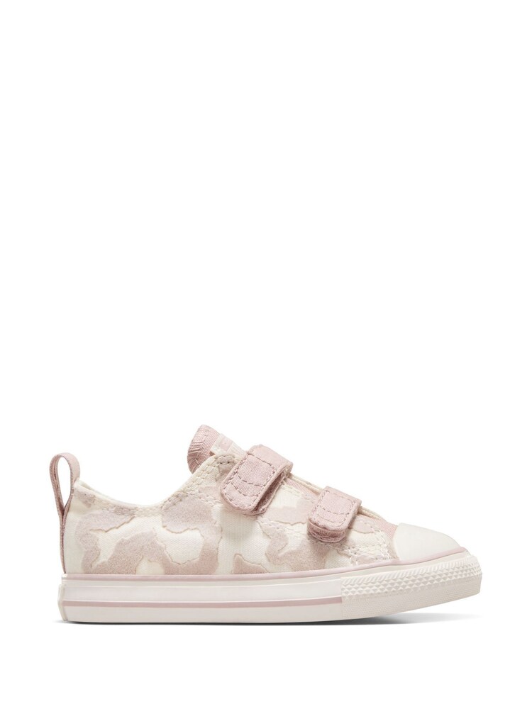 Converse Cream Infant Chuck Taylor Leopard Print 2V Trainers - Image 1 of 3