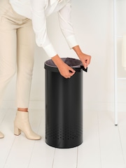 Brabantia Matt Black Laundry Bin 35L Plastic lid - Image 4 of 6