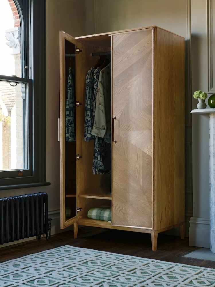 Nina Campbell Light Brown Tedworth Wardrobe - Image 2 of 9