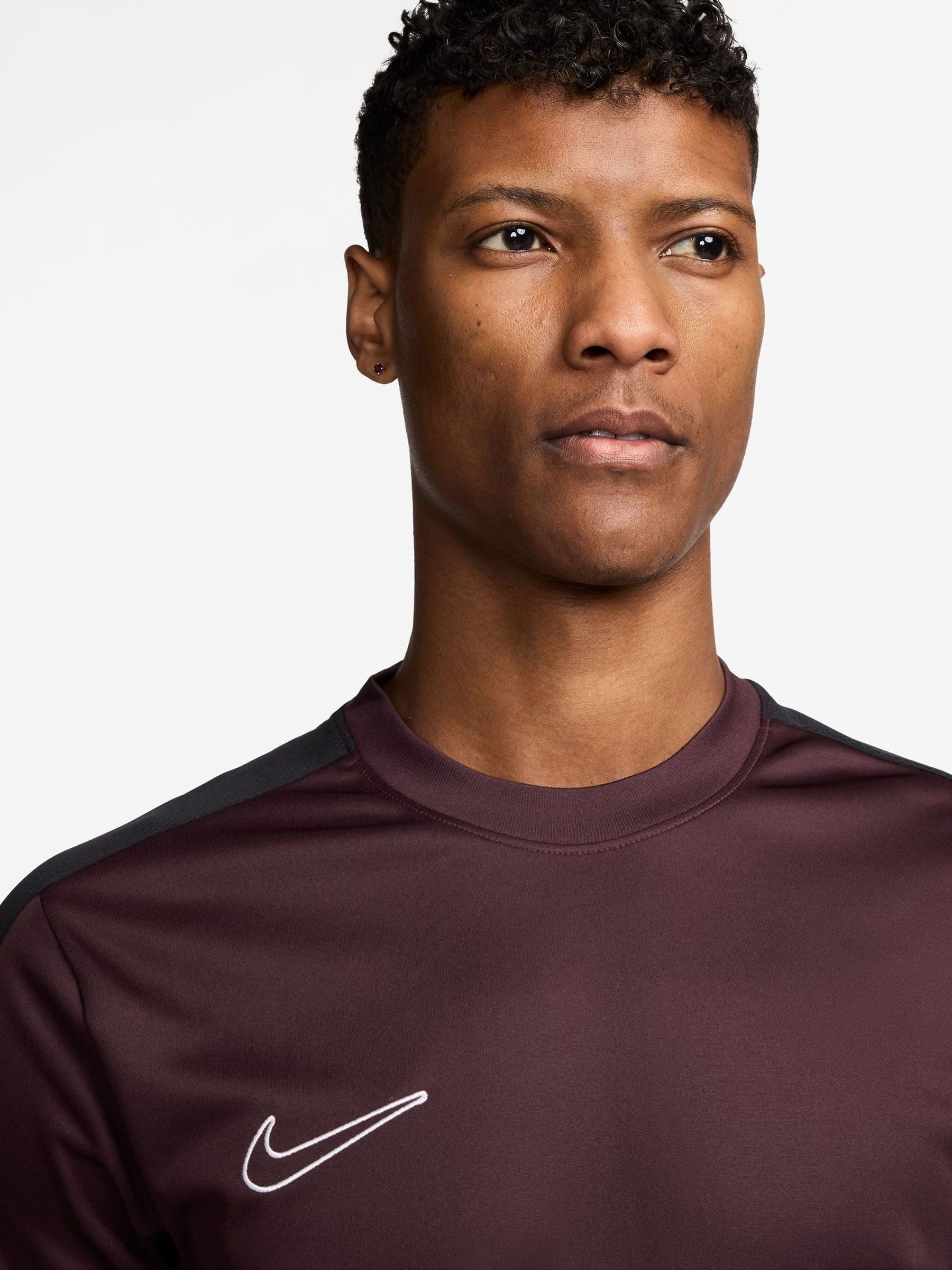 Nike burgundy top discount