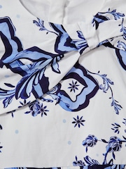 Reiss Blue Print Emiline 9-13 yrs Cotton Tile Print Pleated Dress - Image 4 of 4