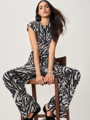 Black/White Zebra Print Textured Ruched Side Short Sleeve Top - Image 2 of 7