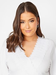 Yours Curve White Short Sleeve Crochet Trim Tunic - Image 4 of 4