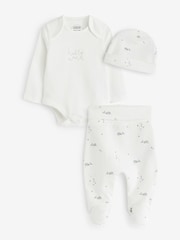 Conjunto de 3 piezas de bodi blanco de algodón 100 % con diseños "My First Outfit", "Welcome To The World" de Mamas & Papas - Imagen 1 de 4