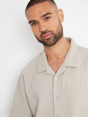 Threadbare Cream/ Brown Textured Revere Collar Short Sleeve Shirt - Image 4 of 4