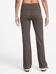 Leggings acampanados con cintura vuelta de tiro alto One de Nike - Imagen 2 de 3